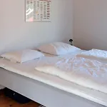 Ferienhaus Welcoming 6 Person In *